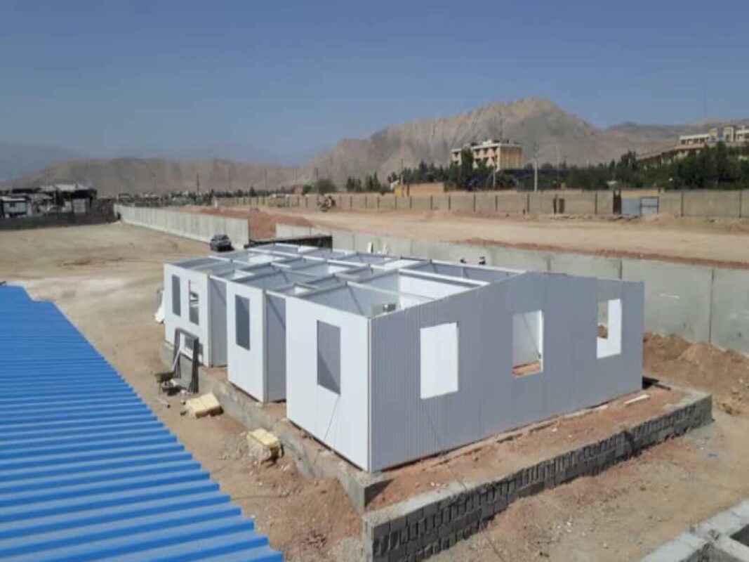 نمای درحال ساخت از ساختمان بانک صنعت و معدن